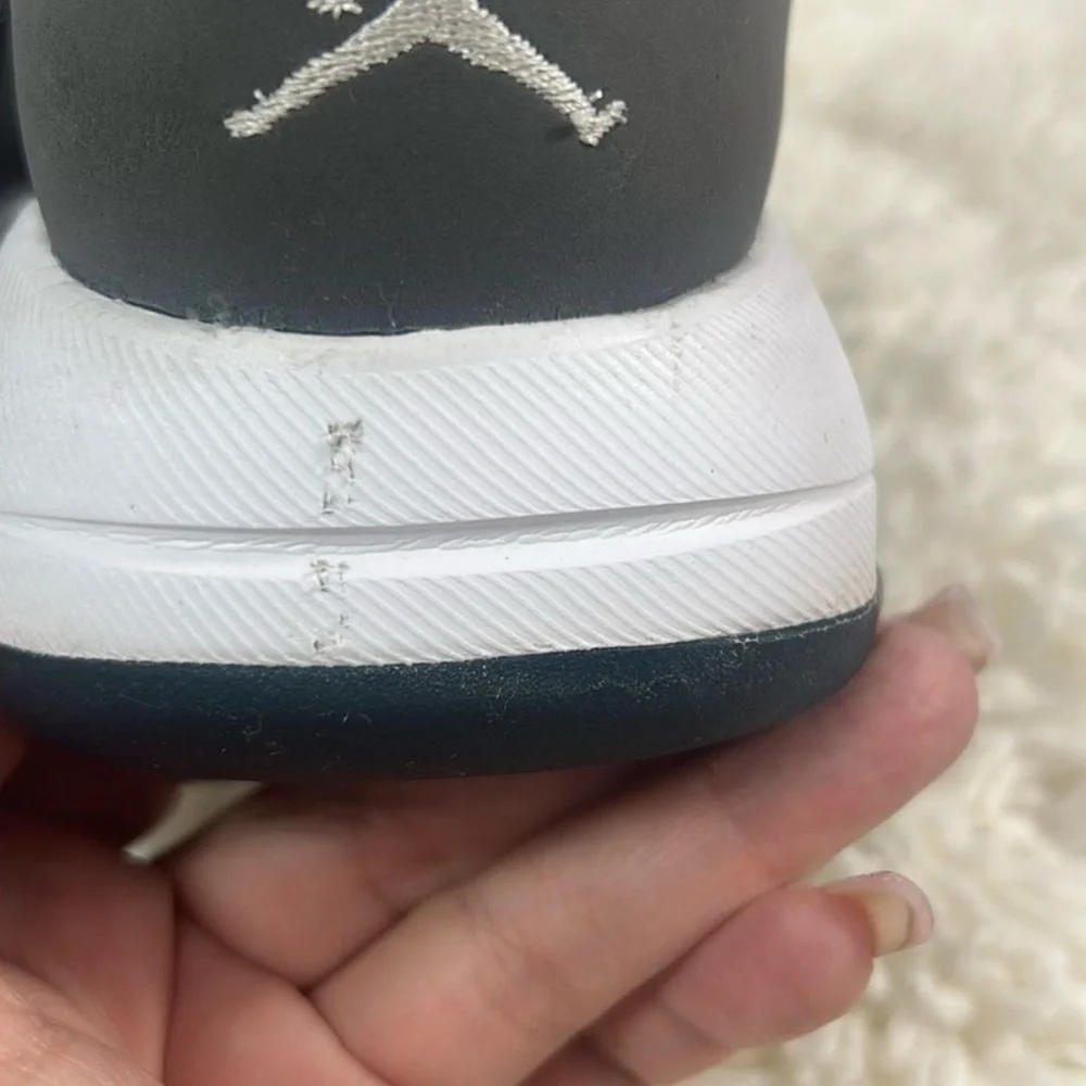 Youth‎ Jordan Maxin 200 Sneakers